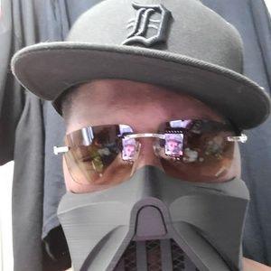 Meet your Posher, Vincent